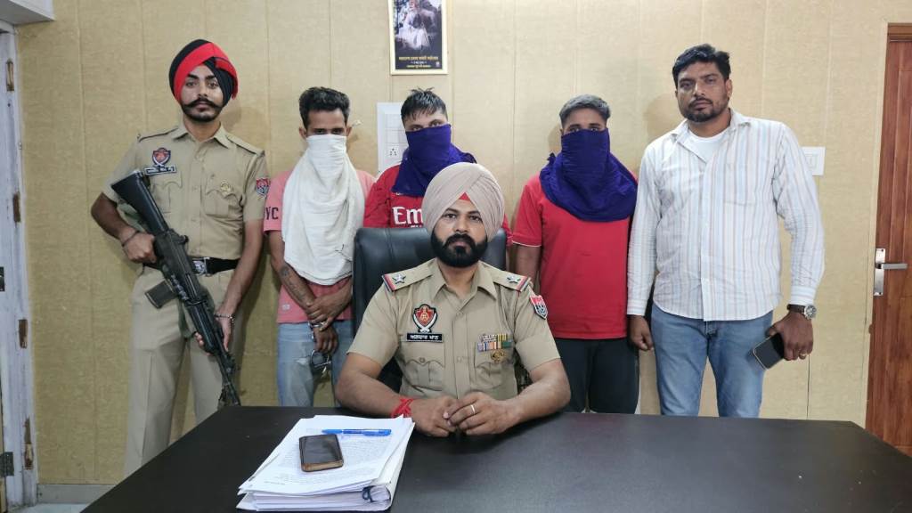 ਨਸ਼ਿਆਂ ਵਿਰੁੱਧ ਮੁਹਿੰਮ ਤਹਿਤ ਮੋਹਾਲੀ ਪੁਲਿਸ ਵੱਲੋਂ 120 ਗ੍ਰਾਮ ਹੈਰੋਇਨ ਸਮੇਤ ਤਿੰਨ ਗ੍ਰਿਫ਼ਤਾਰ